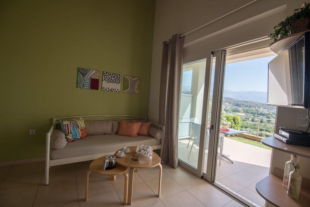 Aksos Suites Accessible Accommodation Agia  Dış mekan fotoğraf