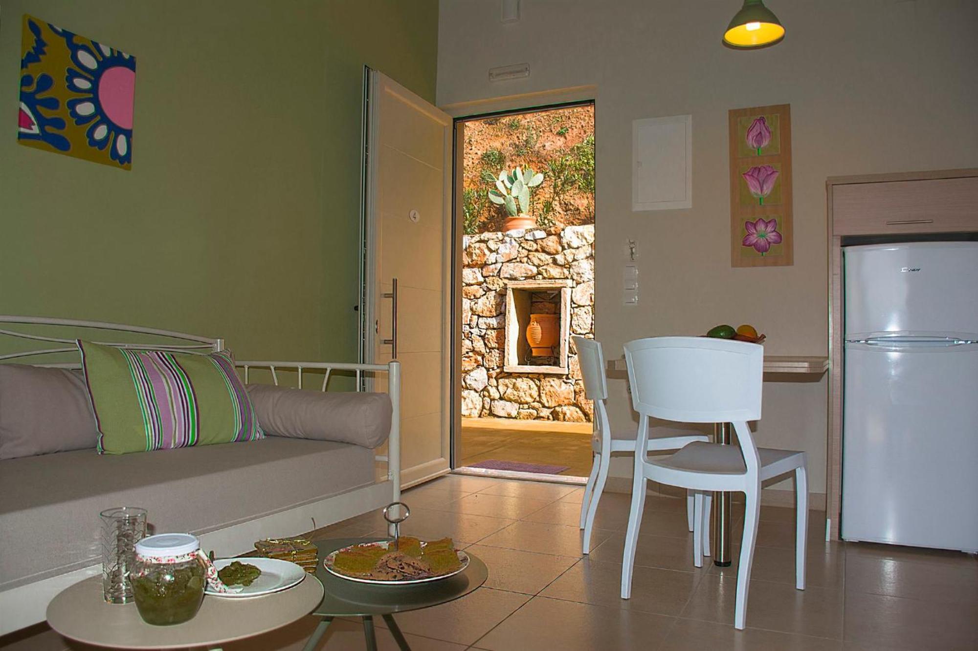 Aksos Suites Accessible Accommodation Agia  Dış mekan fotoğraf