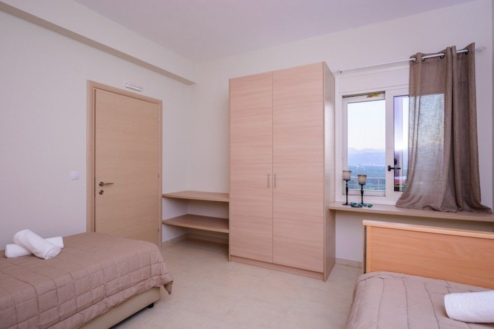 Aksos Suites Accessible Accommodation Agia  Dış mekan fotoğraf